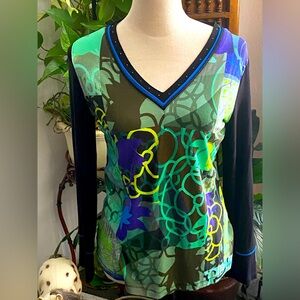 Simply art women’s 3/4 sleeve top size medium